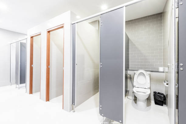 Top Materials for Commercial Bathroom Toilets: Ceramic, Stainless Steel, or Composite?