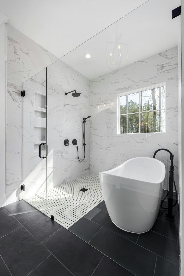 matt black Floor Standing Faucet